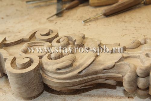 Wooden mouldings and carved trim in Tomsk