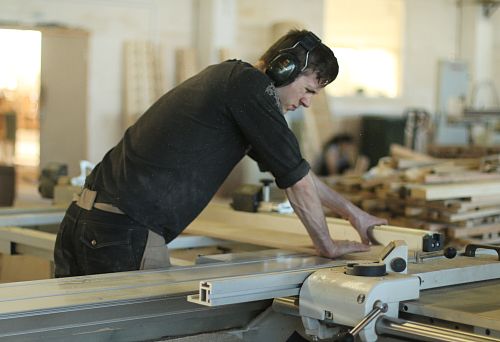 Manufacturing technology of furniture in the workshop