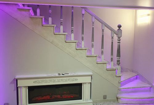 Wood in a country house: atmosphere of warmth and coziness