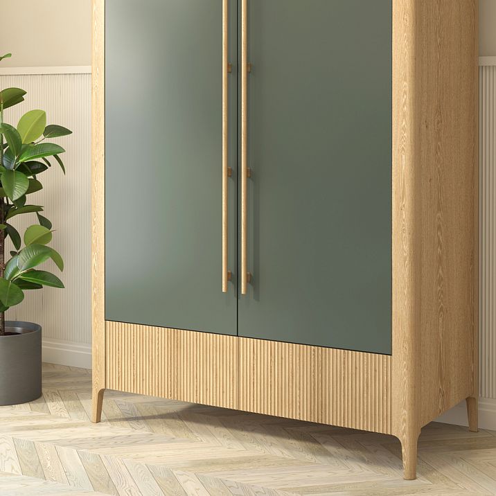 Качественная отделка стен с помощью молдингов из МДФ, дуба или бука от производителя