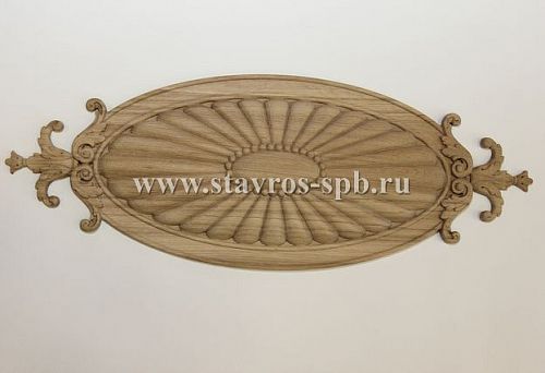 Carved wooden door casings in Petrozavodsk