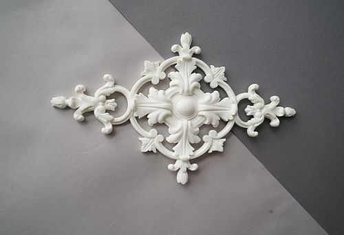 Decorative polyurethane socket with 3D ornament