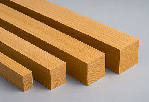 Oak beam &mdash; massive natural oak blanks showcasing high quality, strength, and aesthetic texture