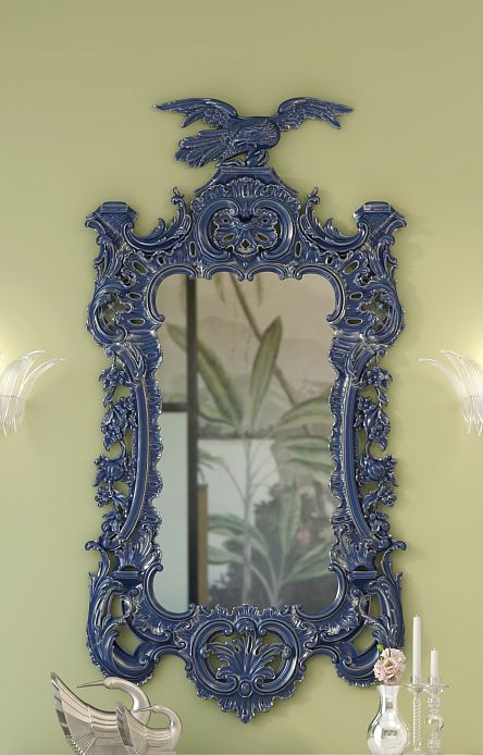 Carved frame RM-046 with delicate ornament