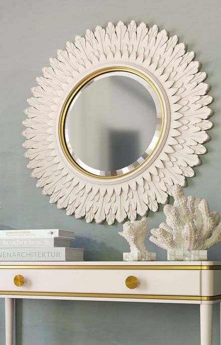 Carved frame RM-026 &ndash; elegant mirror frame with decorative petals