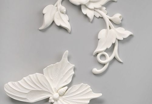Decorative polyurethane molding for walls with flowers and butterflies