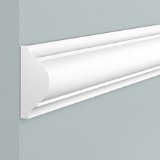 Molding D40 POLYSTYRENE HI WOOD 40mm x 18mm x 2.0m close-up