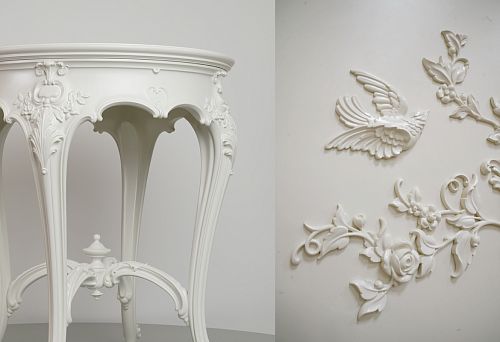 Relief appliqu&eacute; with floral pattern and bird figurine, used in classical furniture decoration