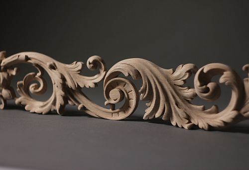 3D surface-mounted wooden decor with carved ornament