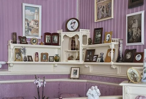 Antique furniture in the interior, reflecting style and era.