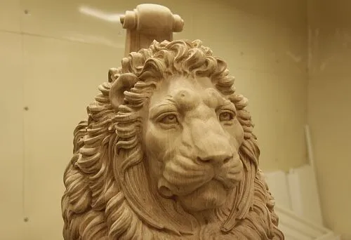 Эксклюзивная резьба по дереву в классическом стиле.