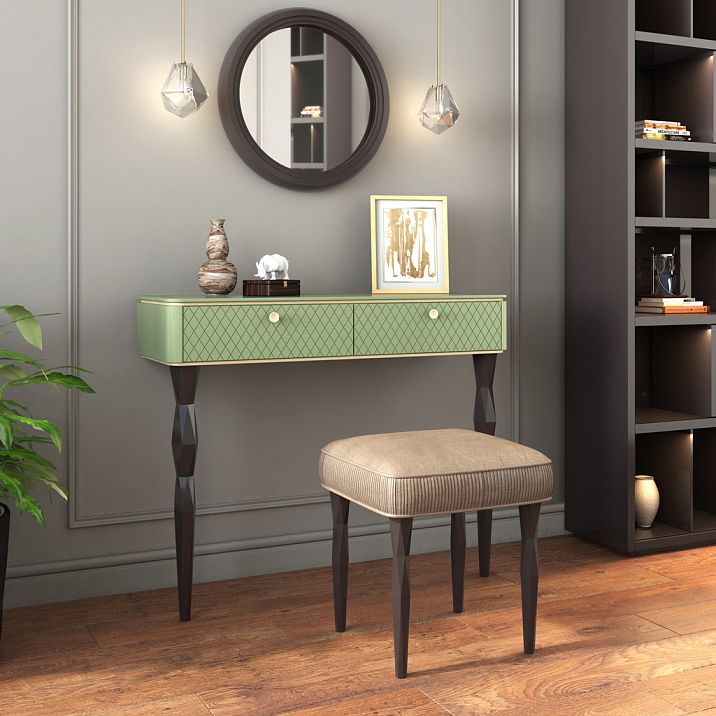 Decorative furniture leg for stools