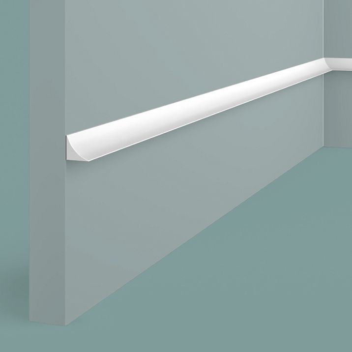 Impact-resistant polystyrene wall molding TR12 Hi Wood, 12&times;12 mm, length 2.7 meters