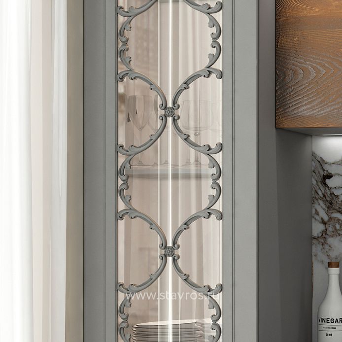 Stained glass cabinet with carved elements in kitchen KUH-009