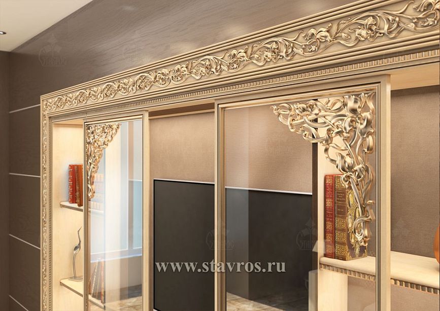 Ornate carving and gilded elements on the upper part of the carved frame RTV-008