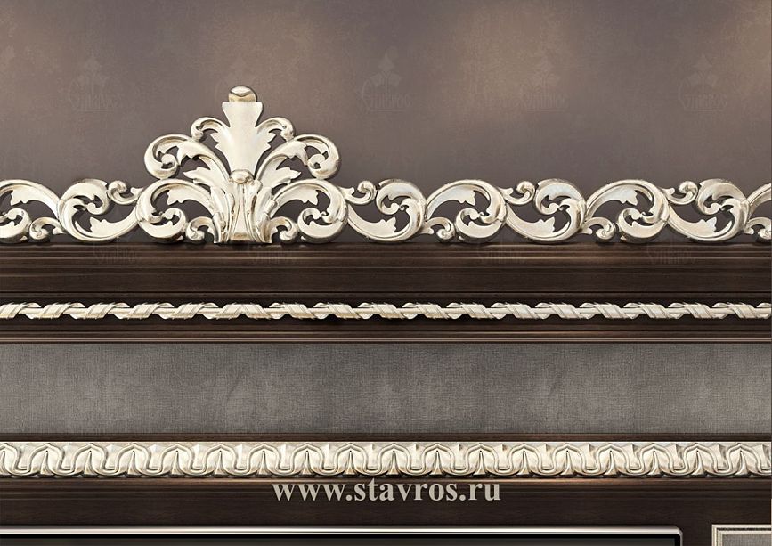 Close-up of the upper decorative element of the carved frame RTV-007 with intricate patterns and patina.